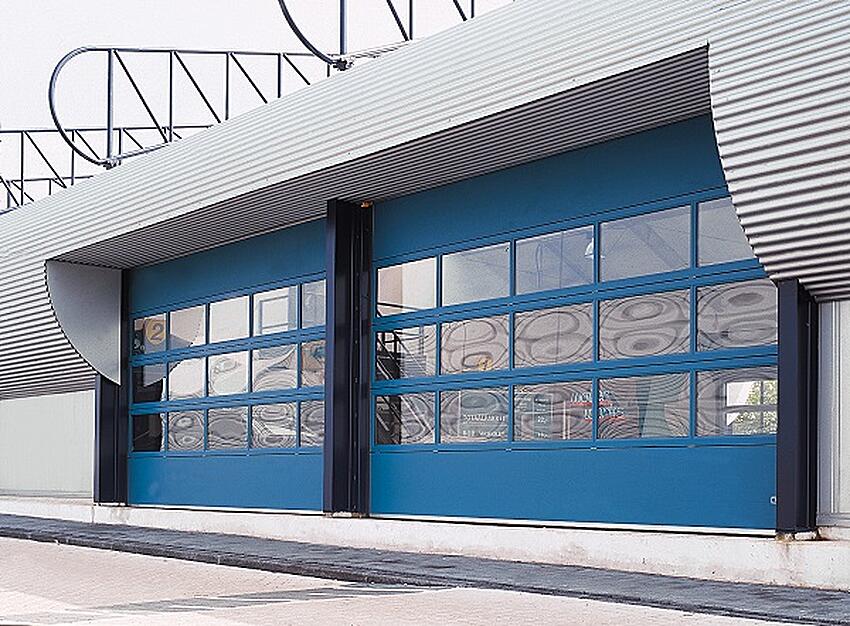 Compact Overhead Doors vs. Standard Overhead Doors