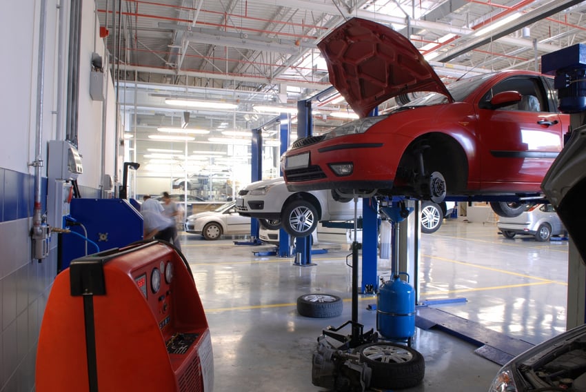 Temperature management in automotive garages and workshops
